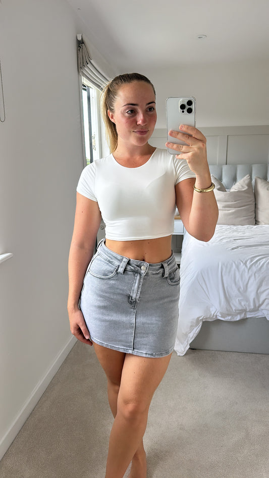 Grey super stretch denim skort