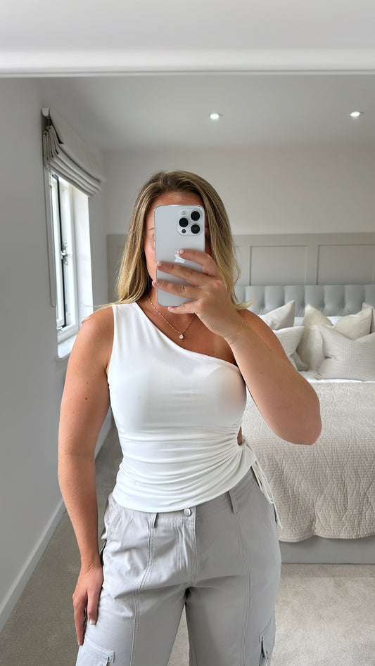 White asymmetric top