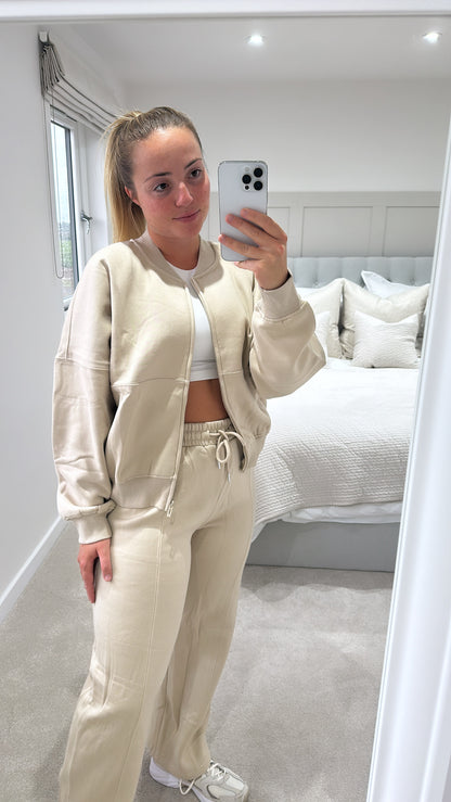 Oatmeal bomber jacket tracksuit