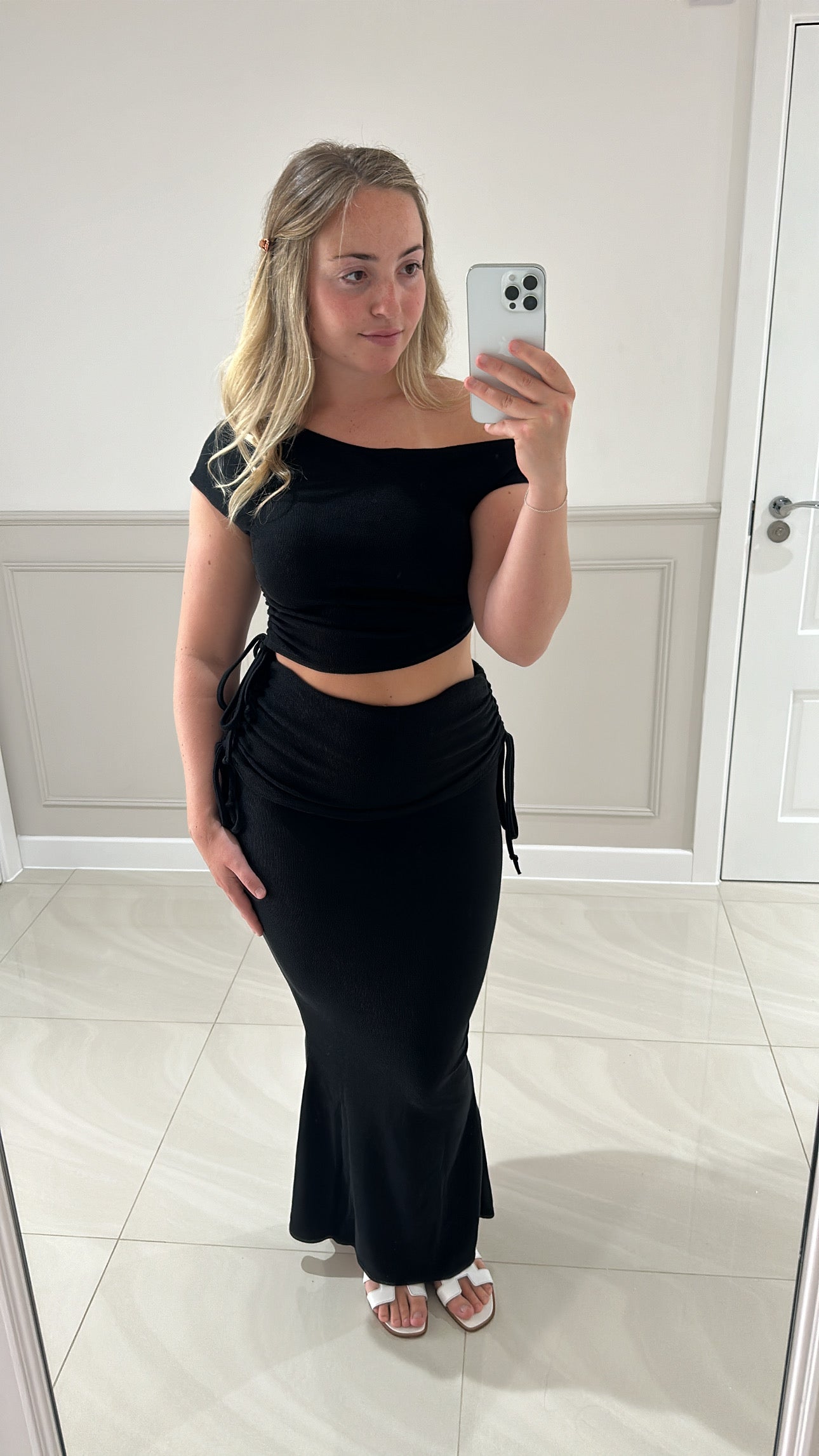 Black skirt set