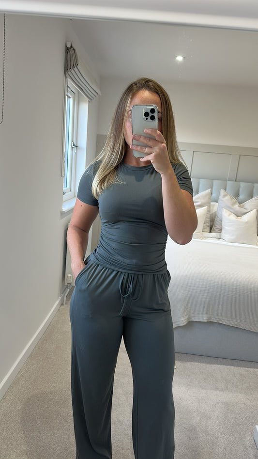 Charcoal grey super soft stretchy basic loungeset